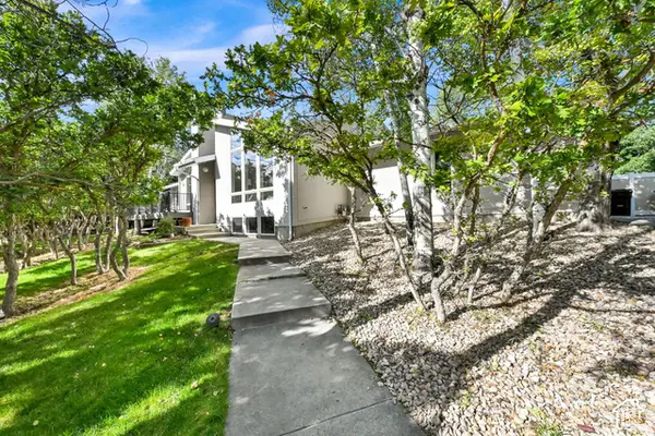 366 S Scenic Dr, Alpine, UT 84004