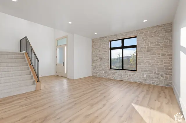 1642 E Center Pointe Dr, Lehi, UT 84043 - #3