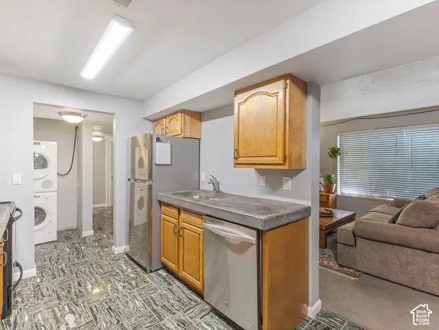 1861 W 600 N #A-6, Salt Lake City, UT 84116 - #3