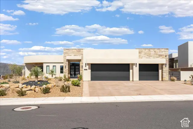 1392 W Canyon Tree Dr, Saint George, UT 84770 - #2
