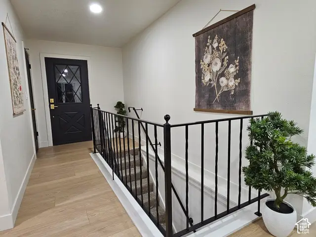 995 W River Point Cir, Murray, UT 84123 - #2
