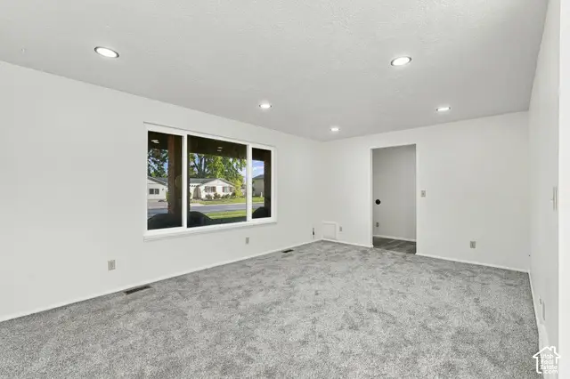 2147 W 1025 N, Farr West, UT 84404 - #3