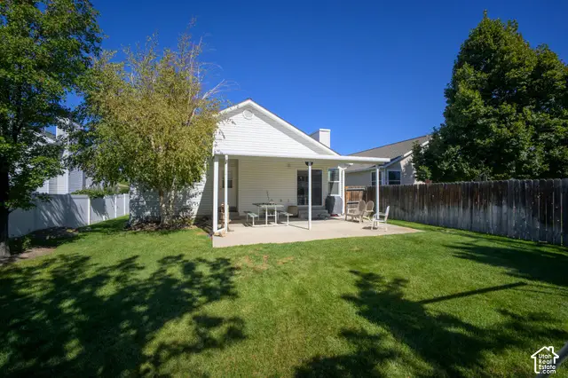 260 E Ashbrook Cir, Midvale, UT 84047 - #2