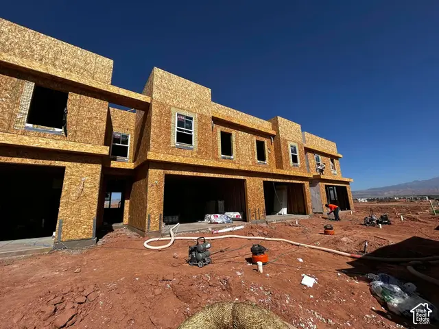 5736 Satsuma Dr, Washington, UT 84780 - #1