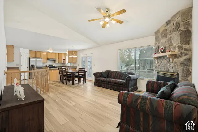 1059 W Buckskin N, West Jordan, UT 84088 - #3