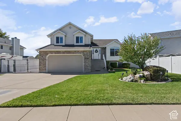 5709 S 2200 W, Roy, UT 84067