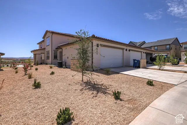 5596 S Carnelian Pkwy W, Saint George, UT 84790 - #3