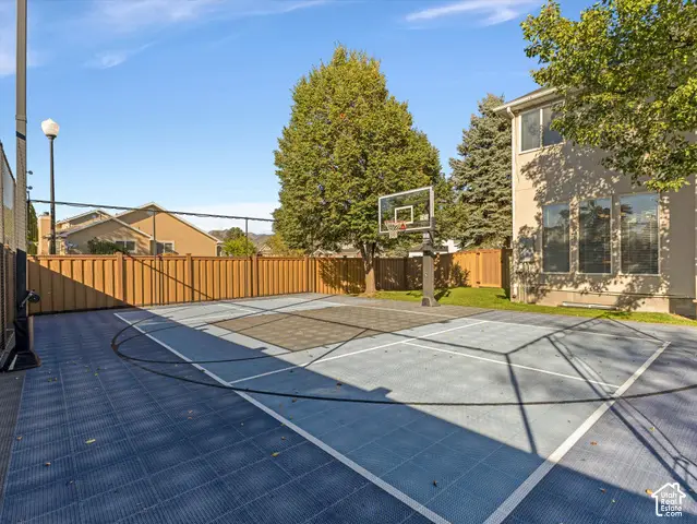 12072 S Nicklaus Rd, Sandy, UT 84092 - #2
