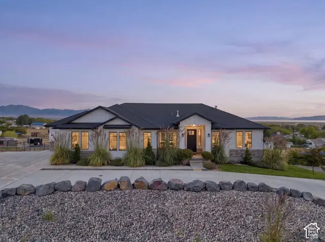 7707 N Cobblerock Rd, Lake Point, UT 84074 - #1