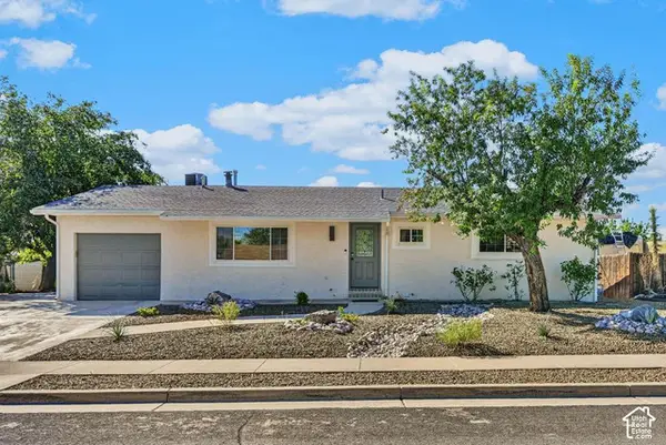 351 N Saguaro Dr, Washington, UT 84780