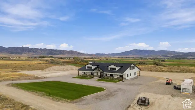 405 N Wonderful Life Ln, Malad City, ID 83252 - #2