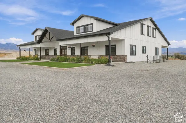 405 N Wonderful Life Ln, Malad City, ID 83252 - #3