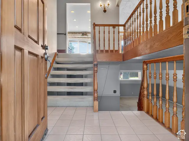712 E Arrowhead Ln, Murray, UT 84107 - #2