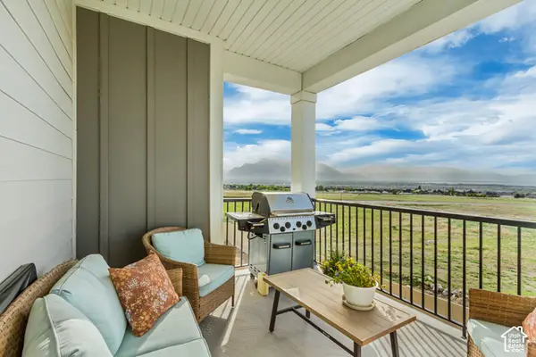927 W Coral Charm Way #M202, Saratoga Springs, UT 84045