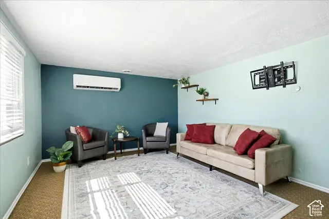 80 W Peach St, Grantsville, UT 84029 - #2