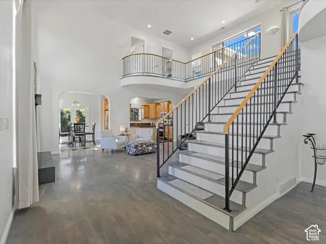 10819 S Lostwood Dr E, Sandy, UT 84092 - #3