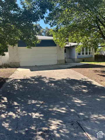 8228 S Bettina Ln E, Sandy, UT 84093 - #2