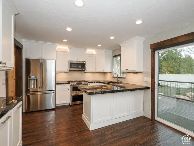 885 E Winter Way, Sandy, UT 84094 - #2