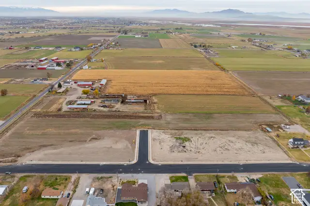 5979 W 5900 S #7, Hooper, UT 84315 - #2