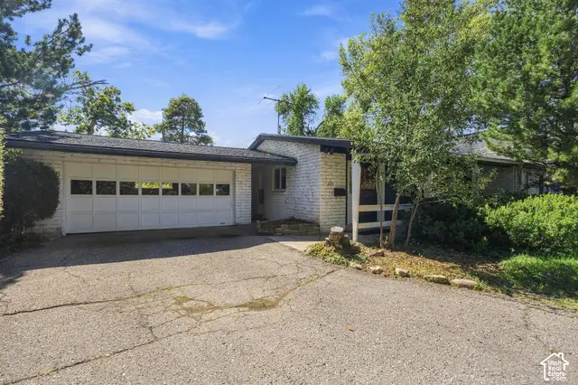 3581 Eastmillbrook Cir E, Millcreek, UT 84106 - #2