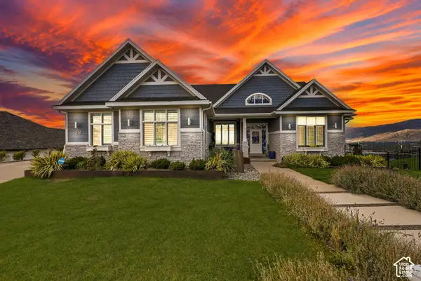 251 Parkway Cir, North Salt Lake, UT 84054