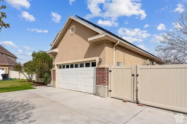293 W Ann Cir, Stansbury Park, UT 84074 - #2