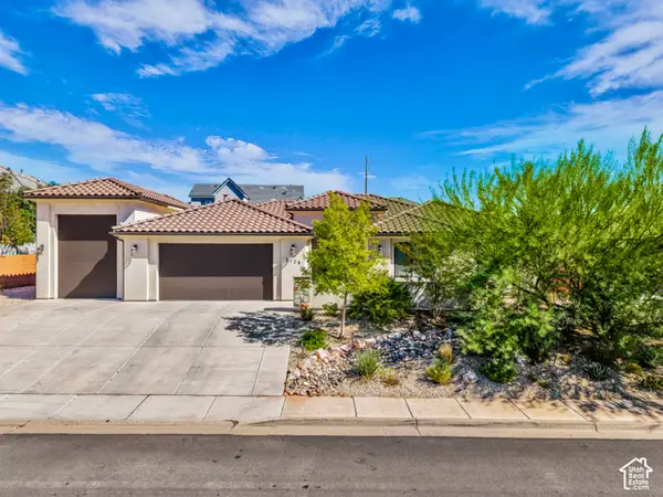1720 Lava Cove Dr, Santa Clara, UT 84765