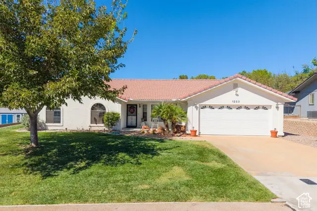1223 E Mahogany Cir, Saint George, UT 84790 - #1
