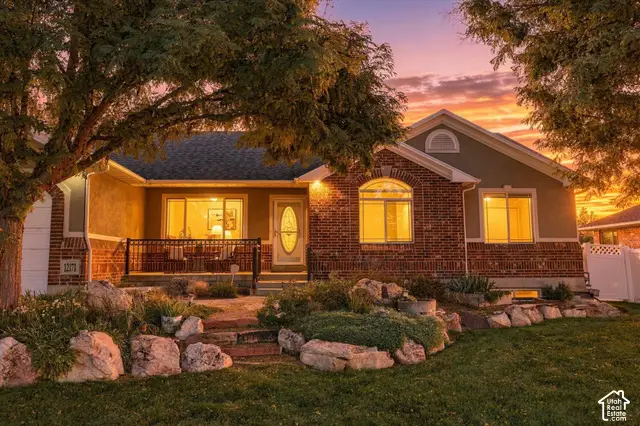 12171 S Margaret Rose Dr, Riverton, UT 84065 - #2