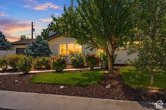 960 E Sagehill Dr, Holladay, UT 84124 - #3