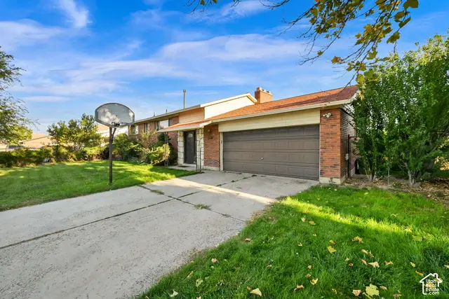2261 W Ledgewood Dr, Taylorsville, UT 84129 - #2