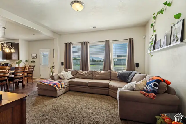 637 W Mulberry St N, Stansbury Park, UT 84074 - #2