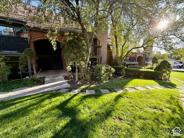 8120 S Cottonwood Hills Cir, Sandy, UT 84094 - #2