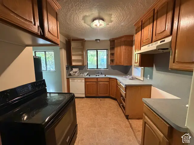 2818 Eccles Ave, Ogden, UT 84403 - #2