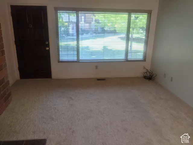 644 W Lamplighter Way, Riverdale, UT 84405 - #2