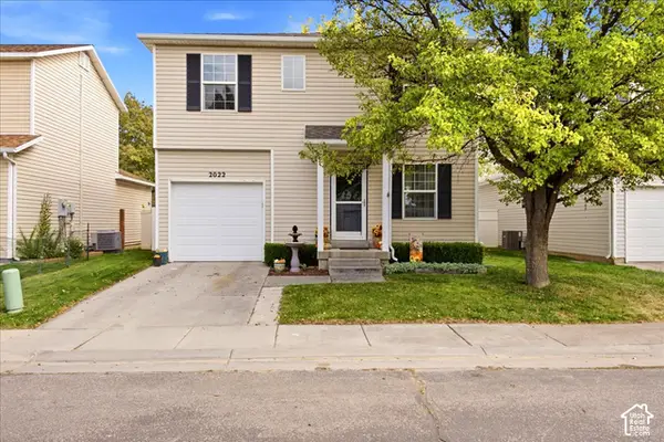 2022 N 2225 W, Clinton, UT 84015