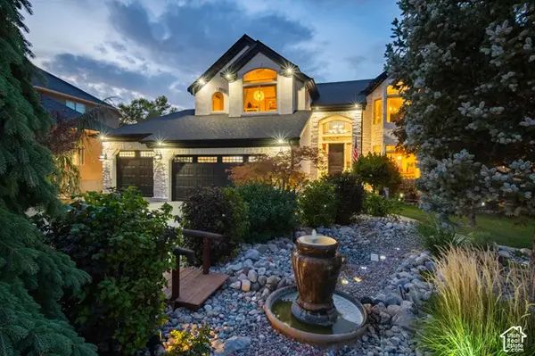 1451 E Desert Sun Cir S, Draper, UT 84020