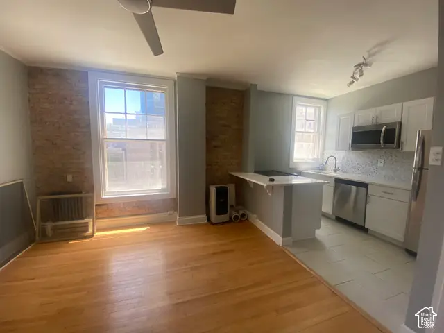 29 S State St #214, Salt Lake City, UT 84111 - #2