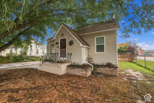 7856 S Pioneer St, Midvale, UT 84047