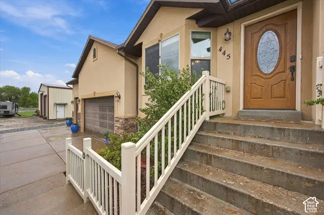445 S Sunset Dr W, Kaysville, UT 84037 - #2
