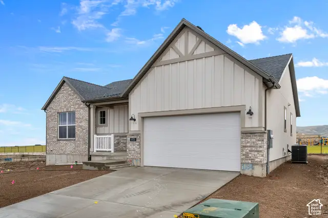 6951 W Sterling Oak Dr, Herriman, UT 84096 - #2
