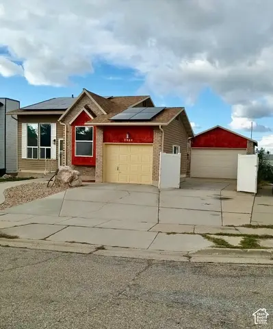 2900 W 5650 S, Roy, UT 84067 - #1