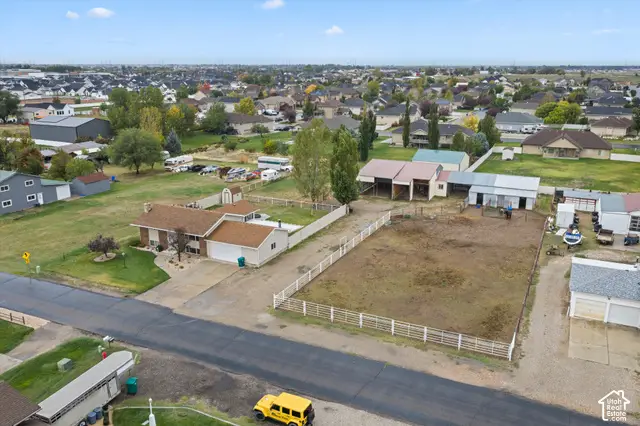 1673 S 2350 W, West Haven, UT 84401 - #2