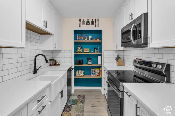 650 E Cobblestone Ln, Midvale, UT 84047