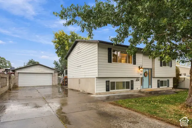 580 E Aloha Ln, Sandy, UT 84070 - #2