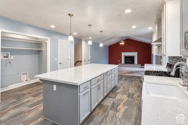 1947 E Viscounti Dr S, Sandy, UT 84093 - #3
