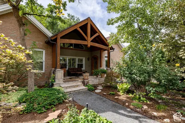 2208 E Keller Ln S, Salt Lake City, UT 84109