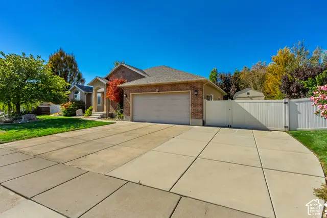 1884 S 1475 W, Syracuse, UT 84075 - #2