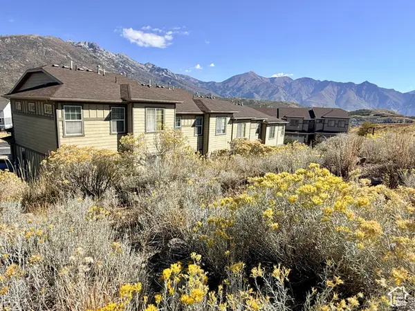 2274 E Deer Park Ln, Draper, UT 84020
