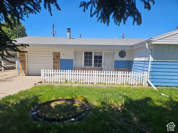 651 Sherwood Dr, Layton, UT 84041